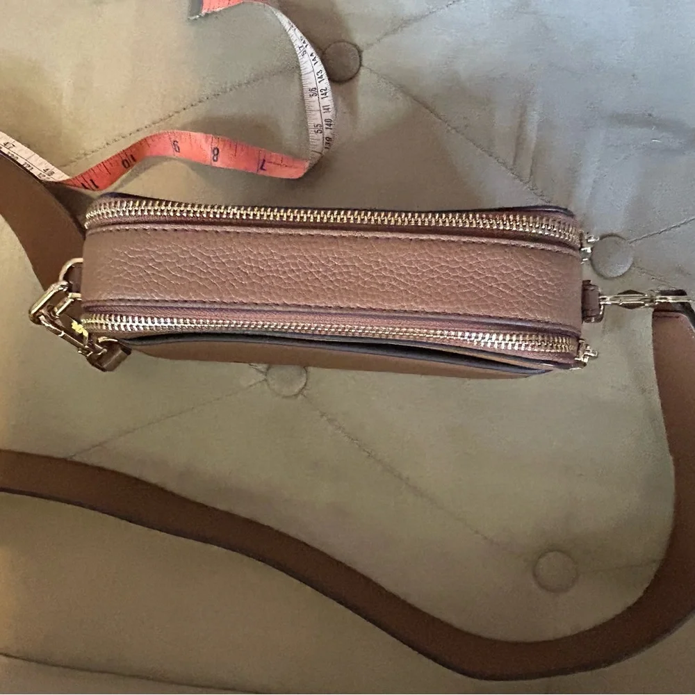 Michael Kors Jet Set Small Double Zip Camera Bag Studded Leather Purse Bag - Picture 5 of 8